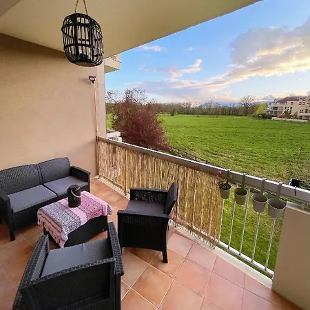 Apartment Tres Cosy A 5 Min Aeroport Geneve Ferney-Voltaire